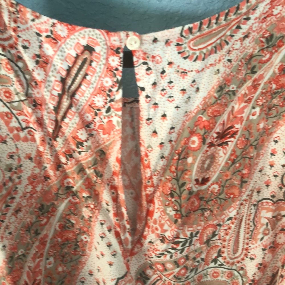 Tank - Picture 2 of 2